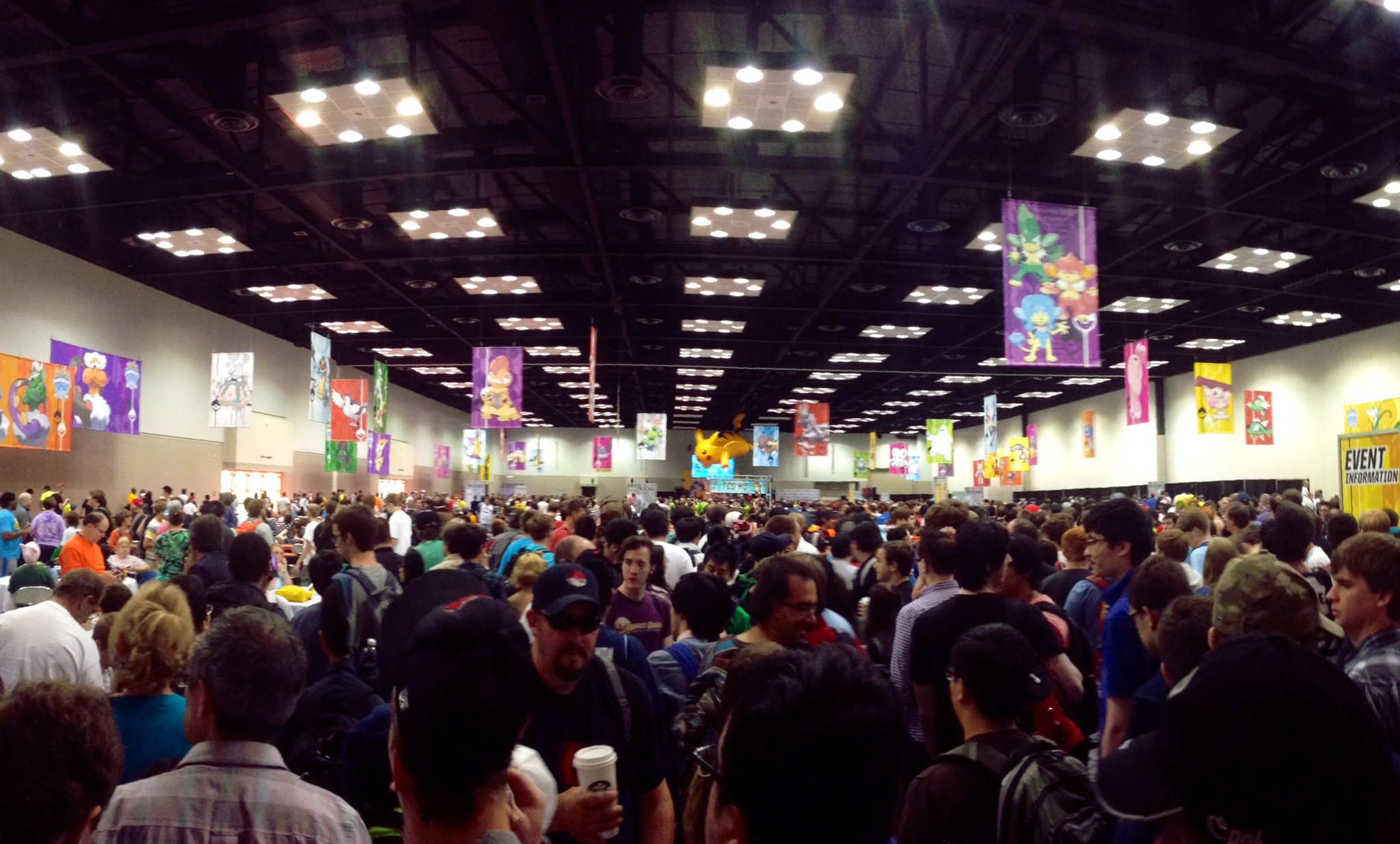 Charizard vs Shining Charizard: Which Is Better for Collectors?